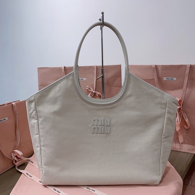 미우미우 토트백 5BG276