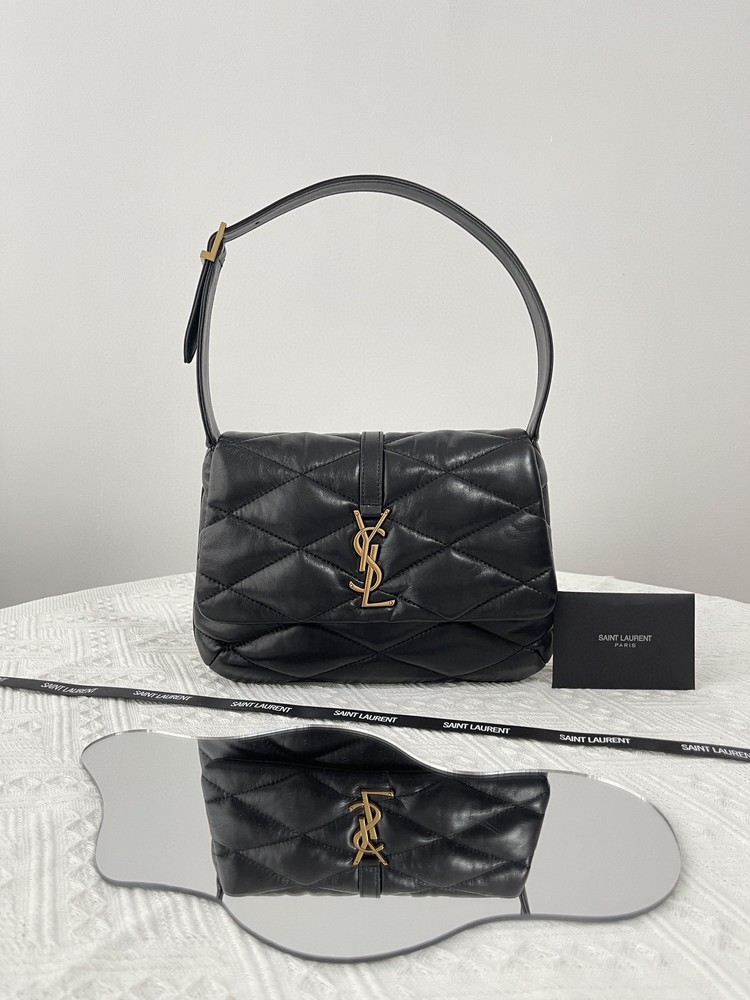 생로랑 YSL 퀼팅 LE 57 호보백 698567
