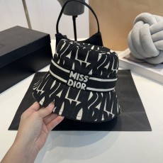 디올 MISS 패턴 버킷햇 로고 모자